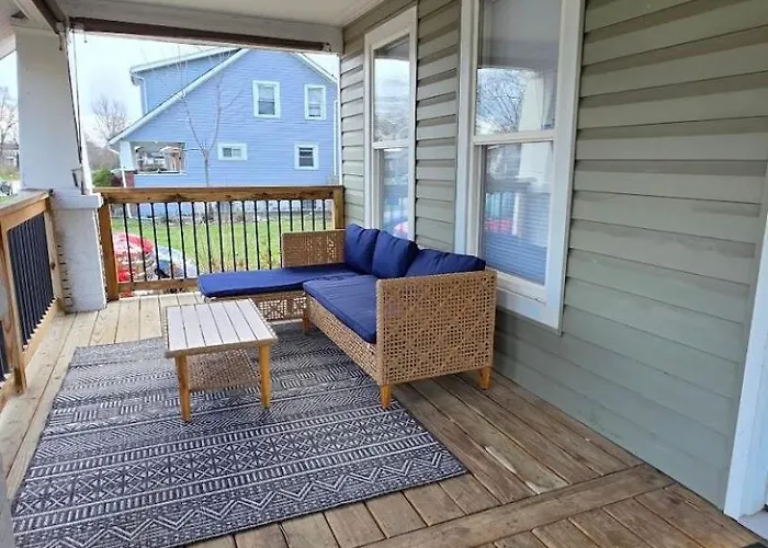 The Point - Spacious Family Vacation Near Downtown Columbus